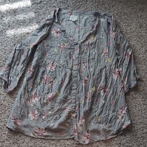 a:glow Floral Gray Blouse